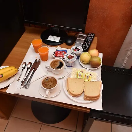 Al Centro Storico Di Bed & Breakfast Rom